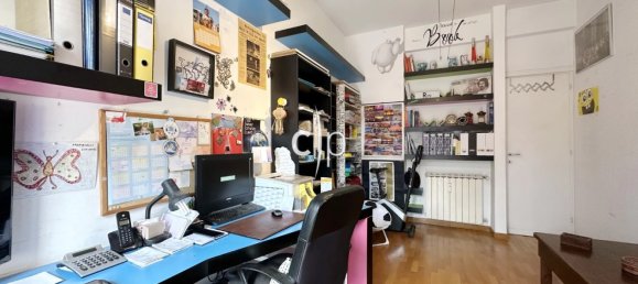 4 bedrooms Apartment in Rome, Italy No. 318571 22