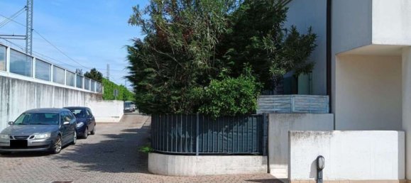 4 rooms Apartment in Mogliano Veneto, Italy No. 298471 6