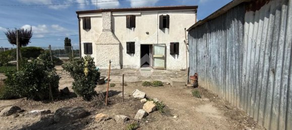 3 bedrooms House in Villadose, Italy No. 333867 2