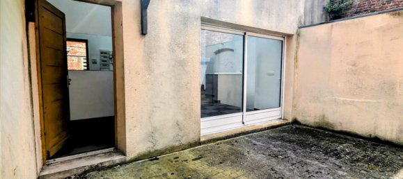 3 bedrooms House in Saint-Quentin, France No. 269706 2