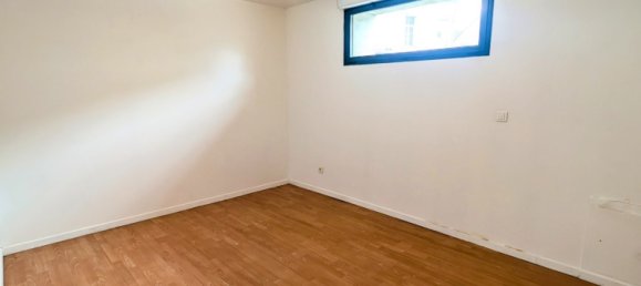 3 bedrooms House in Saint-Quentin, France No. 269706 6