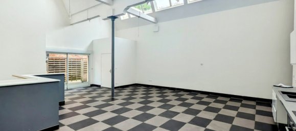 3 bedrooms House in Saint-Quentin, France No. 269706 4