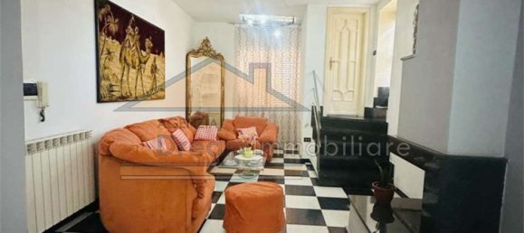 Edifício em Giugliano in Campania, Italy 450 m² N.º 134026 17