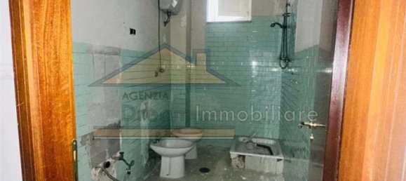 Edifício em Giugliano in Campania, Italy 450 m² N.º 134026 9