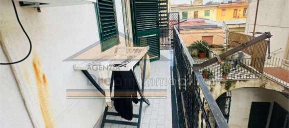 Edifício em Giugliano in Campania, Italy 450 m² N.º 134026 33