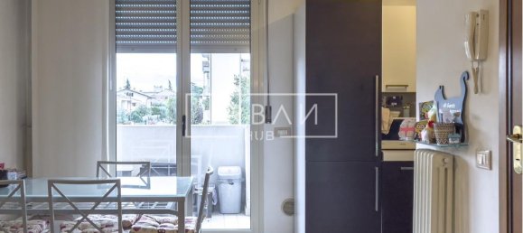 2-salle Appartement à Forlì, Italy No. 125989 6