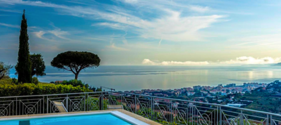 4 bedrooms Villa in Bordighera, Italy No. 543 10