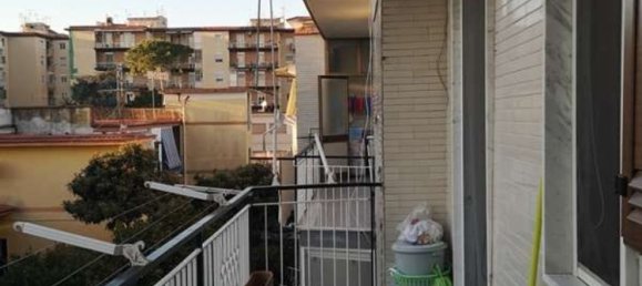 Apartamento T5 em Casoria, Italy N.º 373008 7