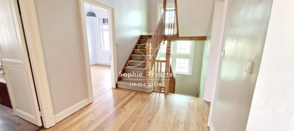 8 Schlafzimmer Haus in Roncq, France, Nr. 69099 11