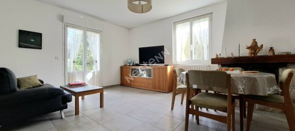 3 bedrooms House in Luzarches, France No. 186024 9