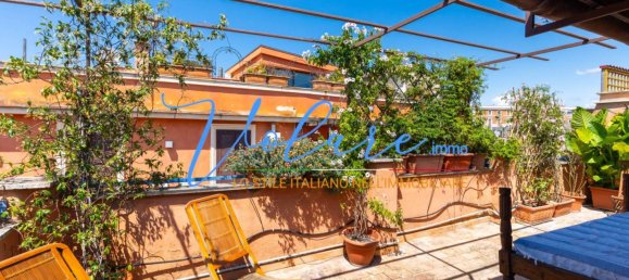 1 غرف نوم بانتهاوس في Rome, Italy رقم 164373 3