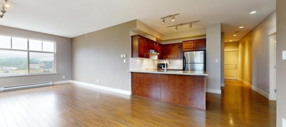 2 bedrooms Condo in British Columbia, Canada No. 1062 11