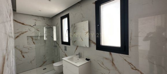 4 bedrooms Villa in Parekklisia, Cyprus No. 3894 14