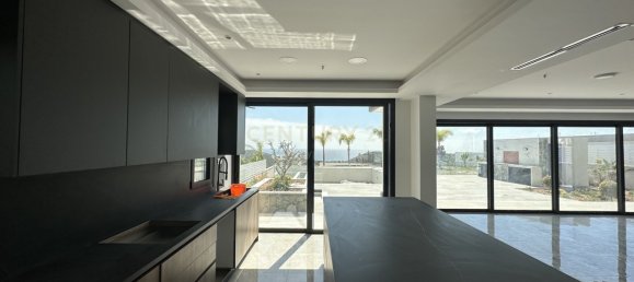 4 bedrooms Villa in Parekklisia, Cyprus No. 3894 8