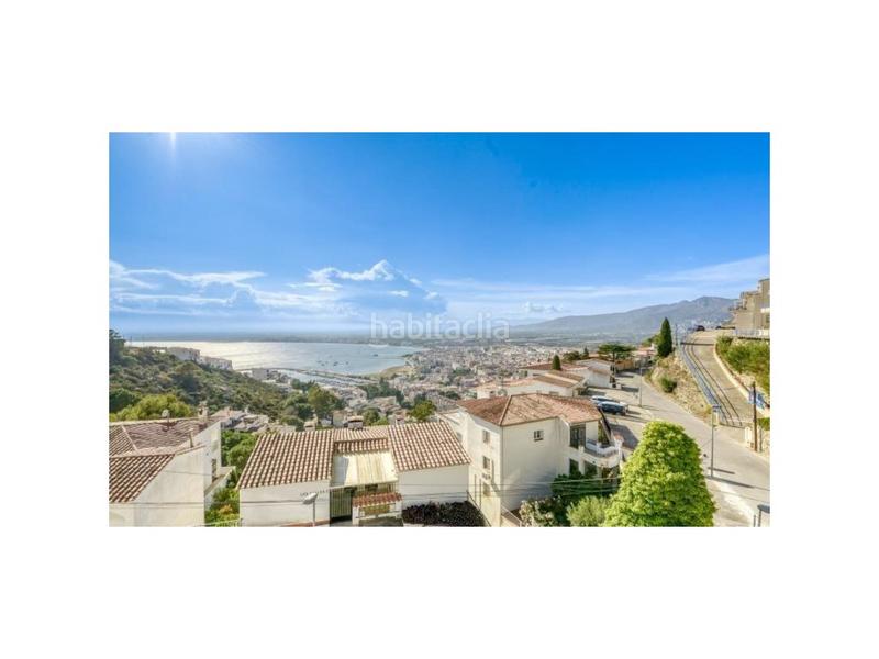 4 bedrooms Apartment in Roses, Spain No. 203753