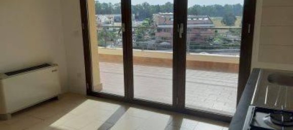 4 rooms Apartment in Rome, Italy No. 40141 6