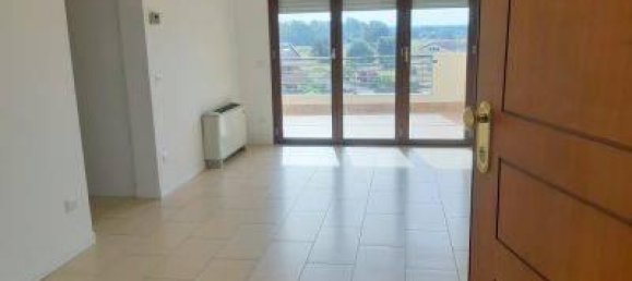4 rooms Apartment in Rome, Italy No. 40141 12