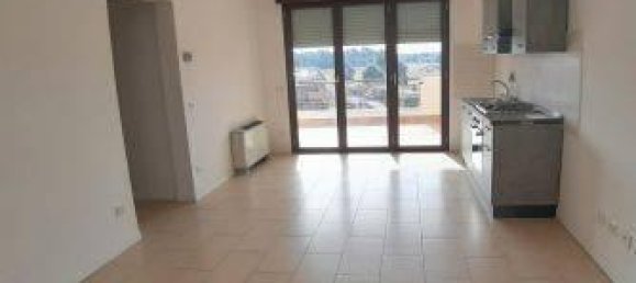4 rooms Apartment in Rome, Italy No. 40141 5