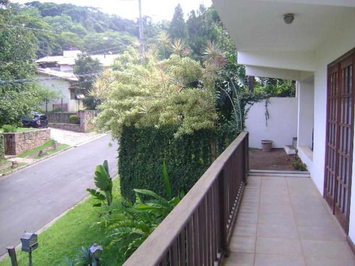 Casa de 3 dormitorios en Sao Paulo, Brazil No. 520063