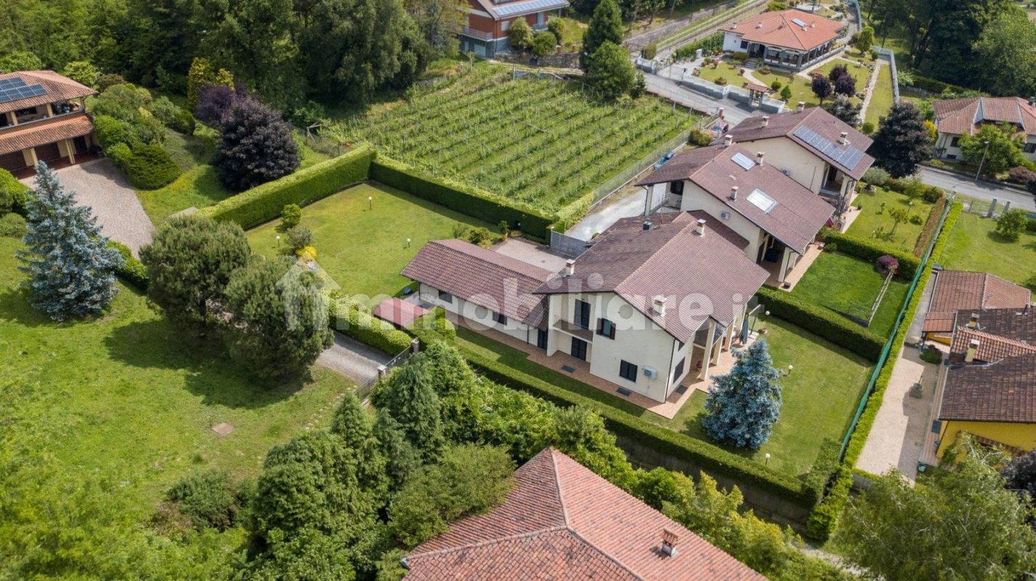 Villa T4 em Biella, Italy N.º 275754