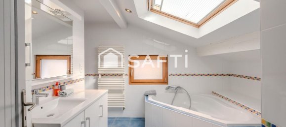 6 bedrooms House in Bons-en-Chablais, France No. 198210 8