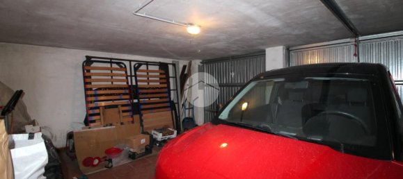 Дом с 5 комнатами в Монтичелло д’Альба, Италия № 222461 23