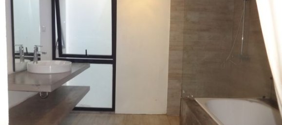 3 bedrooms House in Tay Ho, Vietnam No. 2677 4