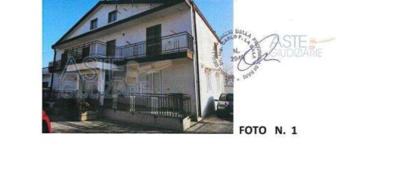 Квартира с 4 комнатами в Сантерамо ин Колле, Италия № 96415 4