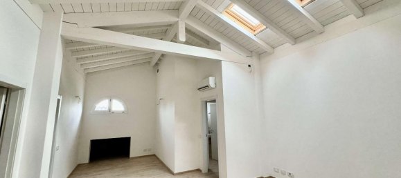 7 rooms Apartment in Modena, Italy No. 177830 14