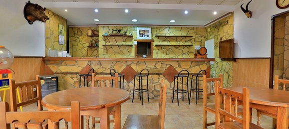 6 bedrooms Commercial property in Alfarnatejo, Spain No. 65608 8