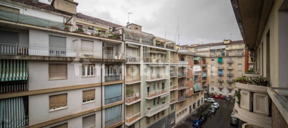 1 chambre Appartement à Turin, Italy No. 273223 6