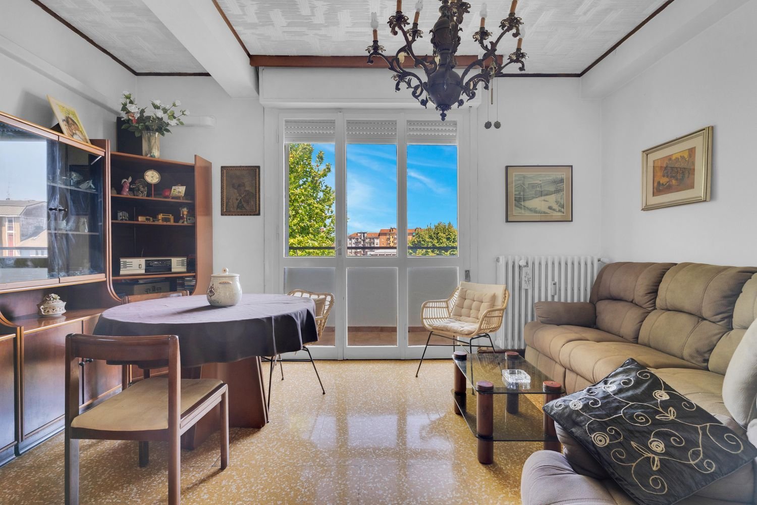 Apartamento de 3 dormitorios en Milan, Italy No. 364270