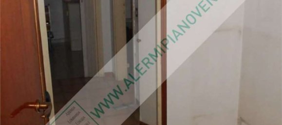 3 Schlafzimmer Wohnung in Milan, Italy, Nr. 370129 2