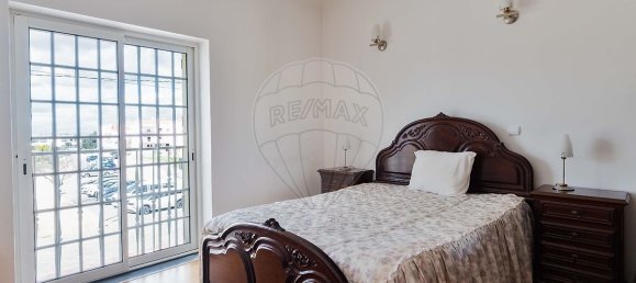 3 bedrooms Commercial property in Setubal, Portugal No. 176519 12