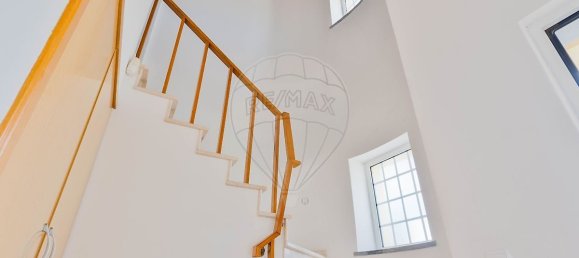 3 bedrooms Commercial property in Setubal, Portugal No. 176519 3