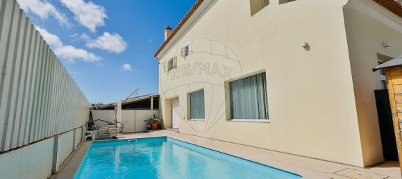 3 bedrooms Commercial property in Setubal, Portugal No. 176519 2