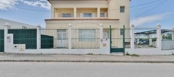 3 bedrooms Commercial property in Setubal, Portugal No. 176519 27