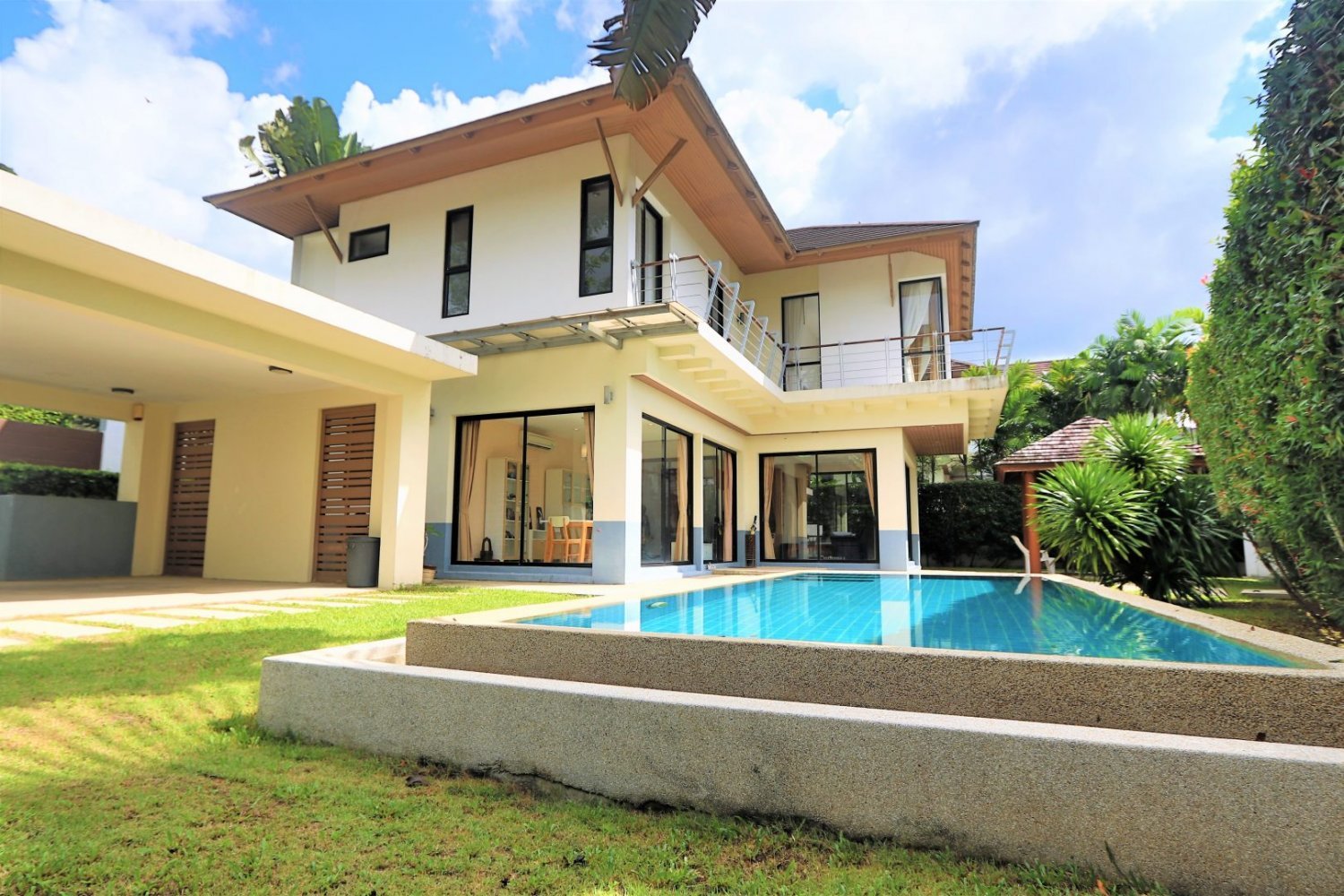 3 Schlafzimmer Villa in Kathu, Thailand, Nr. 8105