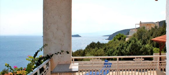 Propiedad comercial de 4 dormitorios en Euboea, Greece No. 7603 27