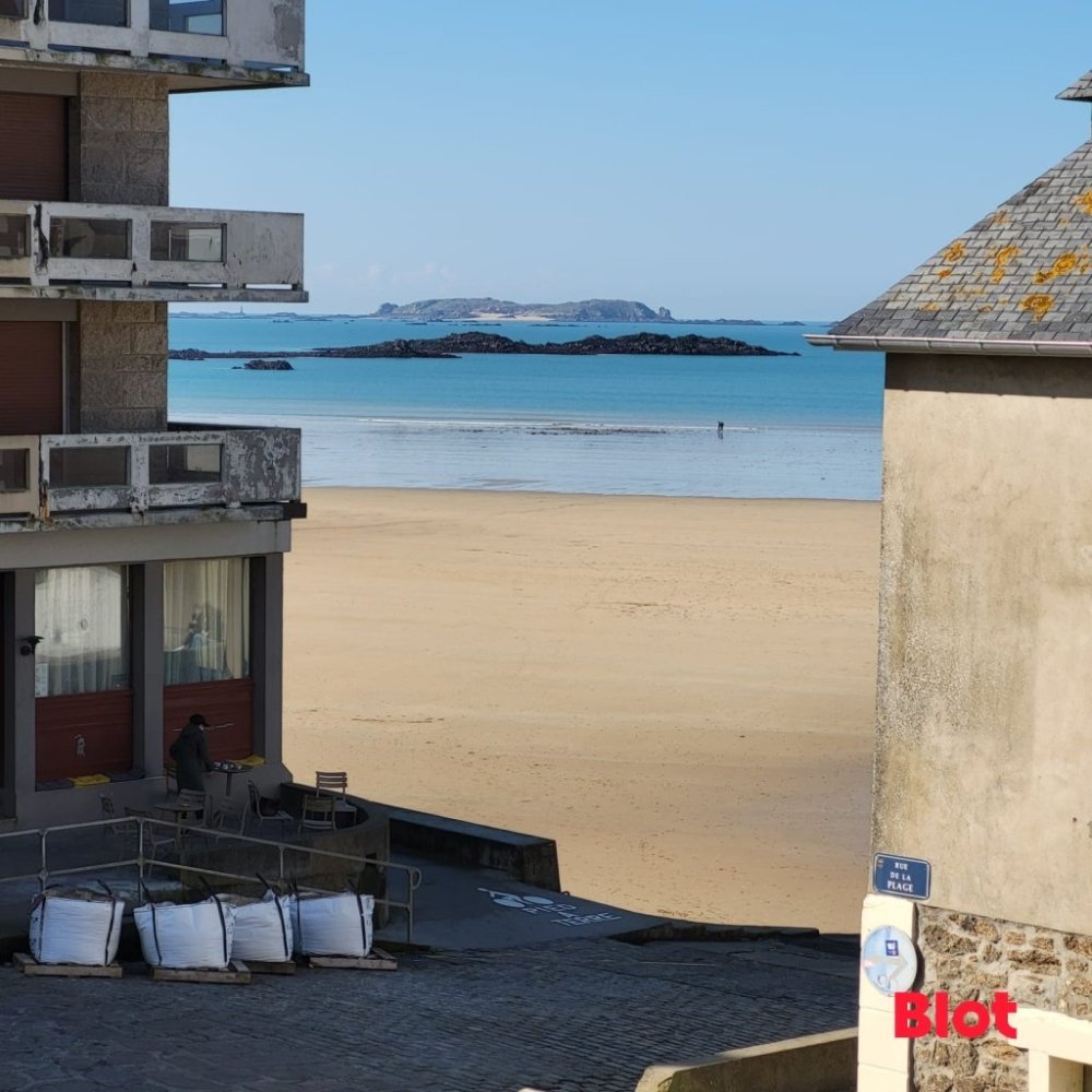 2 bedrooms Apartment in Saint-Malo, France No. 151731