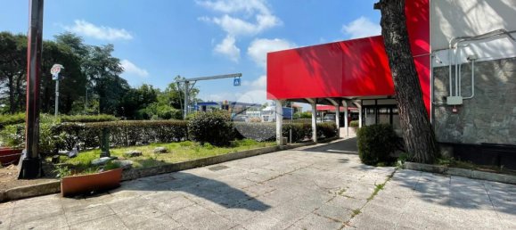 15-Zimmer Gewerbliche Immobilie in Vittuone, Italy, Nr. 137742 26