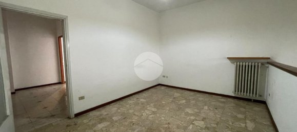 15-Zimmer Gewerbliche Immobilie in Vittuone, Italy, Nr. 137742 20