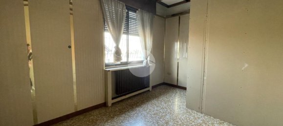 15-Zimmer Gewerbliche Immobilie in Vittuone, Italy, Nr. 137742 24