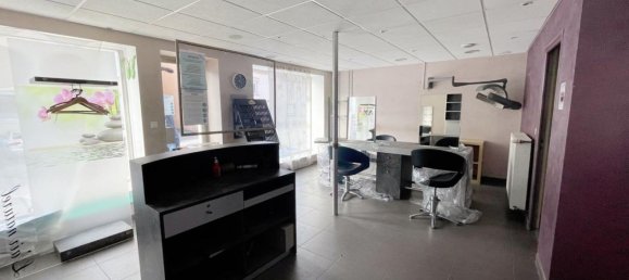  عقار تجاري في Eloyes, France 72متر مربع رقم 47101 2