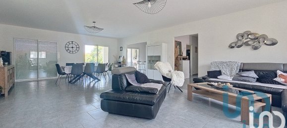 4 غرف نوم منزل في Mesgrigny, France رقم 260270 18