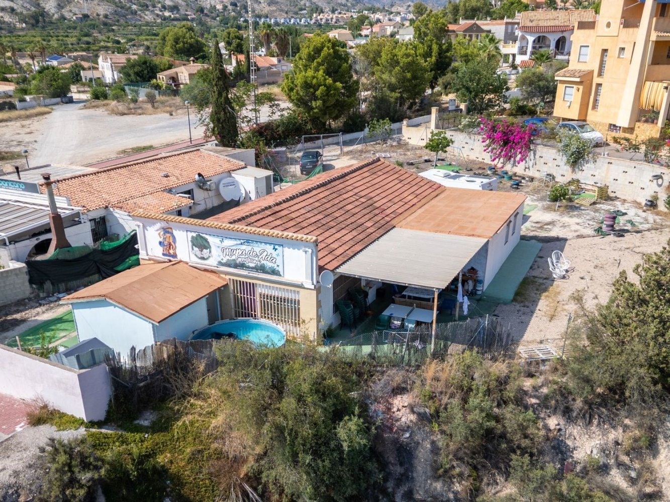 142m² Commercial property in Orxeta, Spain No. 187202