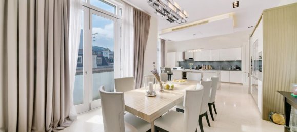 3 bedrooms Apartment in London, United Kingdom No. 13159 22