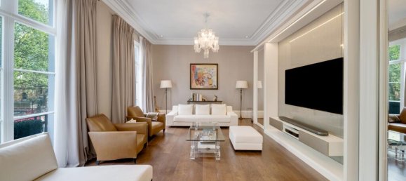 3 bedrooms Apartment in London, United Kingdom No. 13159 4