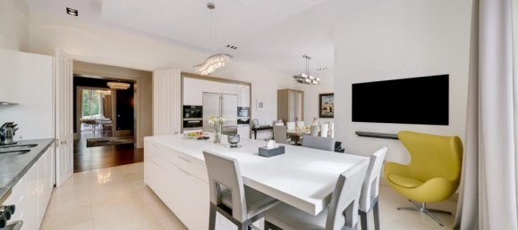 3 bedrooms Apartment in London, United Kingdom No. 13159 21