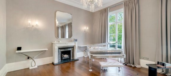 3 bedrooms Apartment in London, United Kingdom No. 13159 2